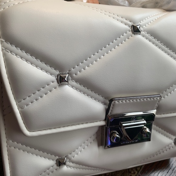 Authentic Michael KORS smooth leather studs Flap shoulder/Crossbody - Picture 9 of 15